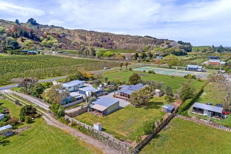 Photo of property in 15 Domain Road, Ormond, Gisborne, 4071