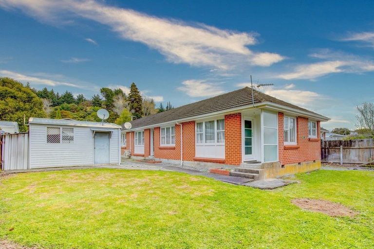 Photo of property in 3/31 Hillside Drive, Maoribank, Upper Hutt, 5018