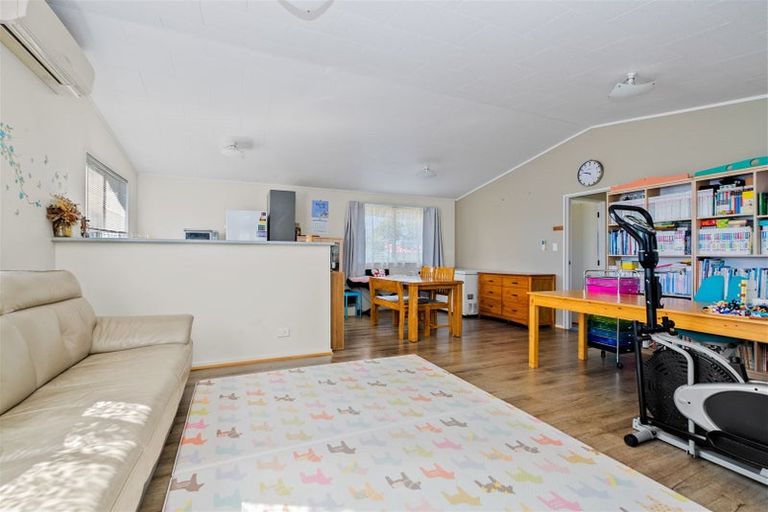 Photo of property in 6a Okere Place, Tikipunga, Whangarei, 0112