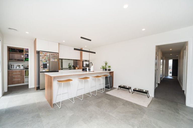 Photo of property in 61 Freedom Drive, Kelvin Grove, Palmerston North, 4414