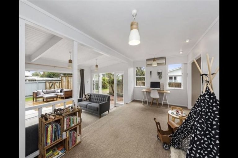 Photo of property in 8 Colstone Street, Glenview, Hamilton, 3206