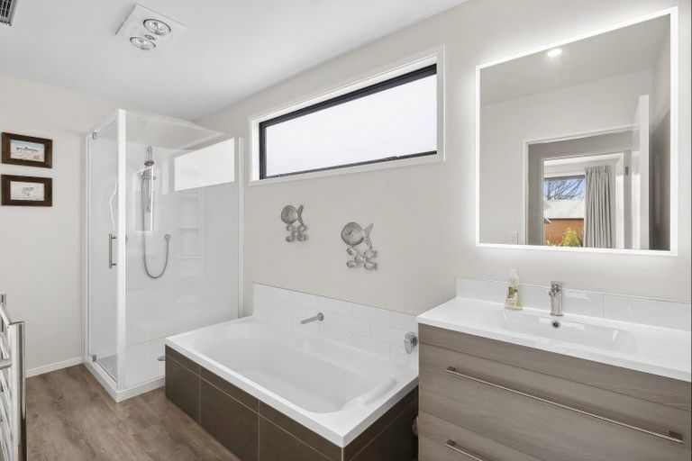 Photo of property in 20 Pohutukawa Place, Pohara, Takaka, 7183