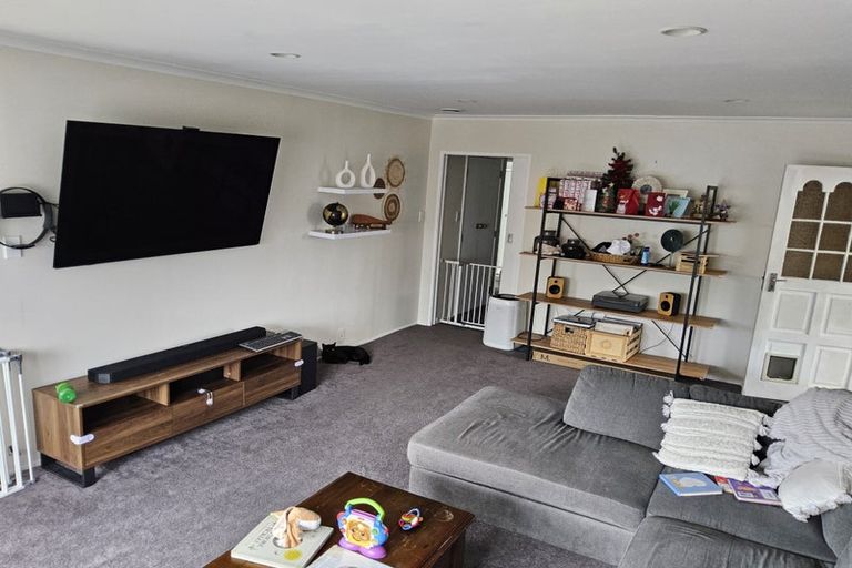 Photo of property in 13 Alton Grove, Masterton, 5810