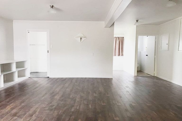 Photo of property in 64 Oaktree Avenue, Browns Bay, Auckland, 0630