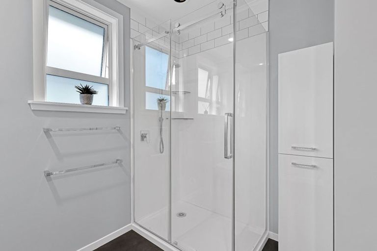 Photo of property in 10 Pembroke Street, Westown, New Plymouth, 4310