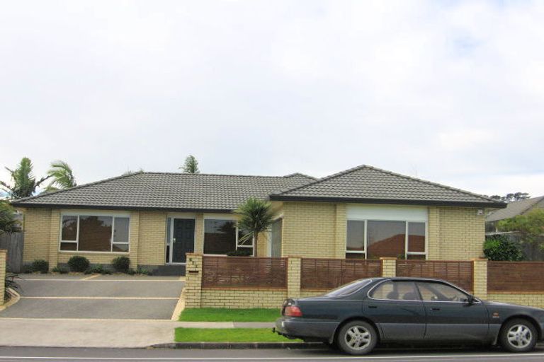 Photo of property in 140 Kilkenny Drive, East Tamaki Heights, Auckland, 2016