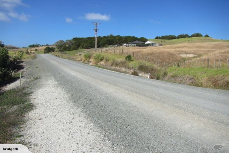 Photo of property in 289 Heatley Road, Whakapirau, 0583