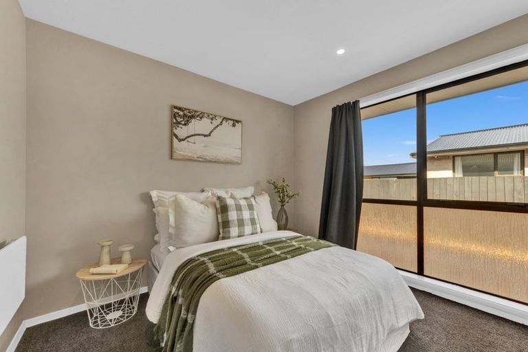 Photo of property in 12 Esk Place, Aranui, Christchurch, 8061