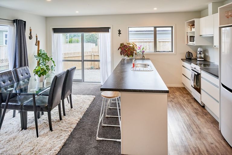 Photo of property in 89b Wainuiomata Road, Wainuiomata, Lower Hutt, 5014