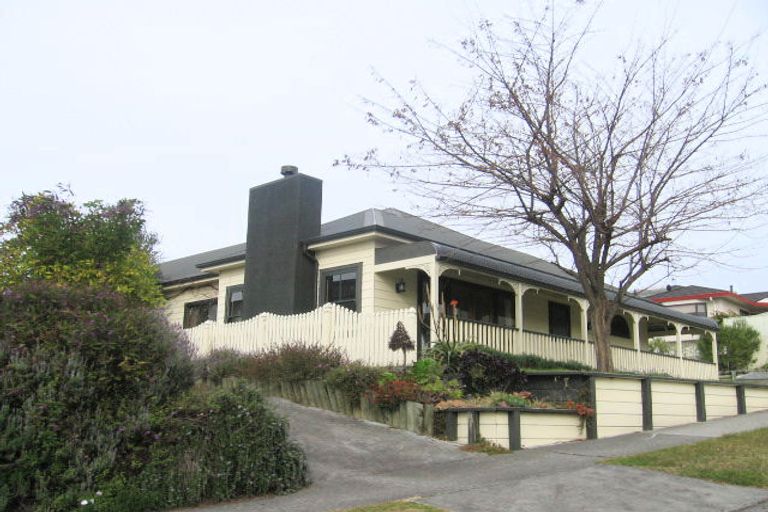 Photo of property in 85 Churchill Drive, Taradale, Napier, 4112