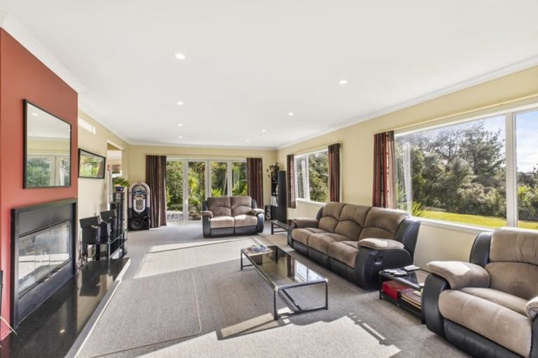 Photo of property in 1172 East Coast Road, Redvale, Albany, 0794