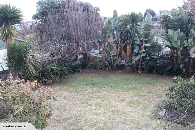 Photo of property in 18 Bristol Avenue, Brookfield, Tauranga, 3110