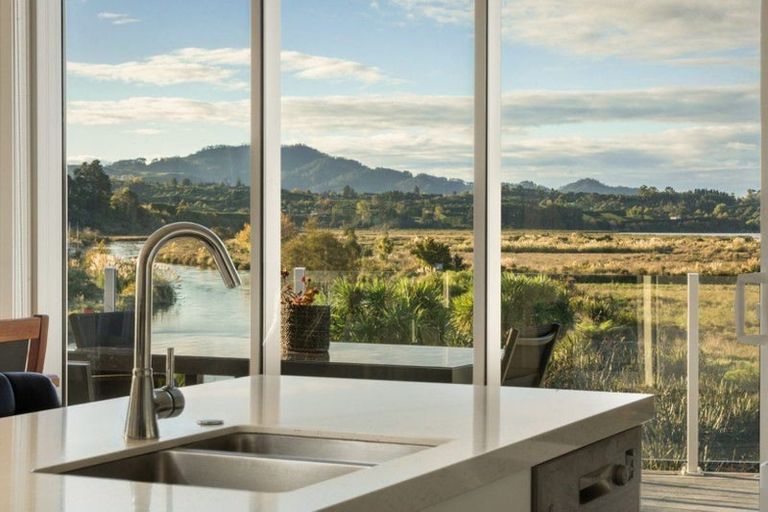 Photo of property in 13 Noble Johnston Drive, Katikati, 3129