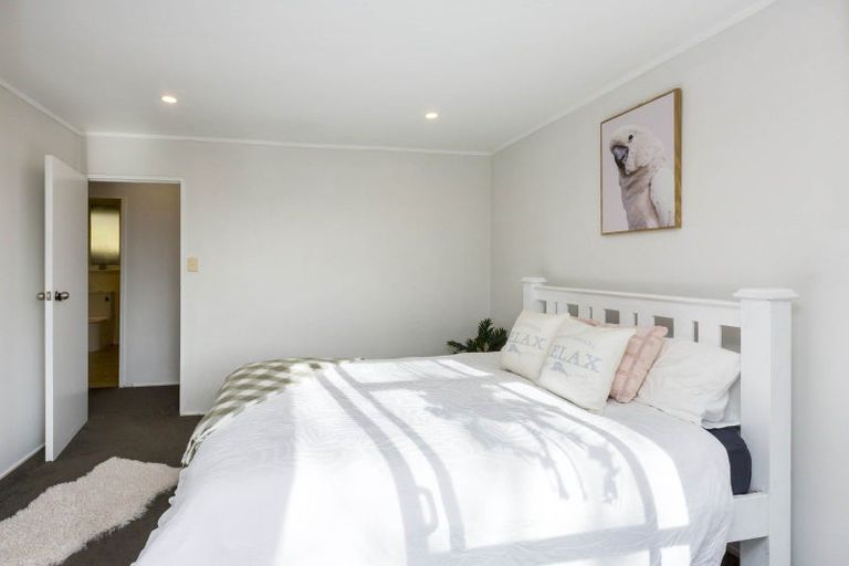 Photo of property in 33 Fraser Street, Wainuiomata, Lower Hutt, 5014