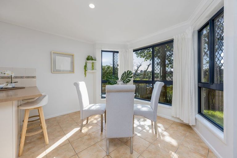 Photo of property in 4 Parkwood Crescent, Gulf Harbour, Whangaparaoa, 0930