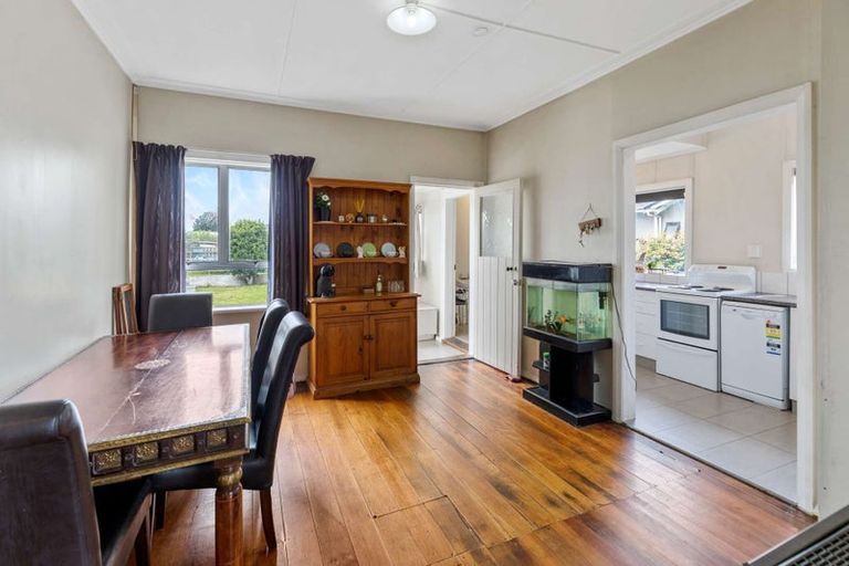 Photo of property in 14 Moore Avenue, Tawhero, Whanganui, 4501