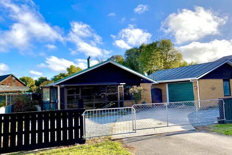 Photo of property in 4 Bridge Street, Southbridge, 7602