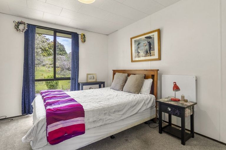 Photo of property in 32 Cemetery Road, Waiuku, 2123