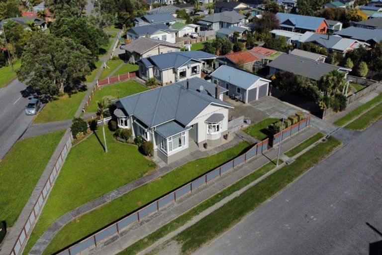 Photo of property in 16 Marsden Road, Greymouth, 7805