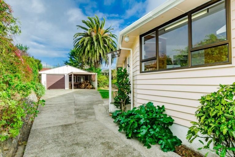 Photo of property in 4 Fincham Road, Raumati Beach, Paraparaumu, 5032