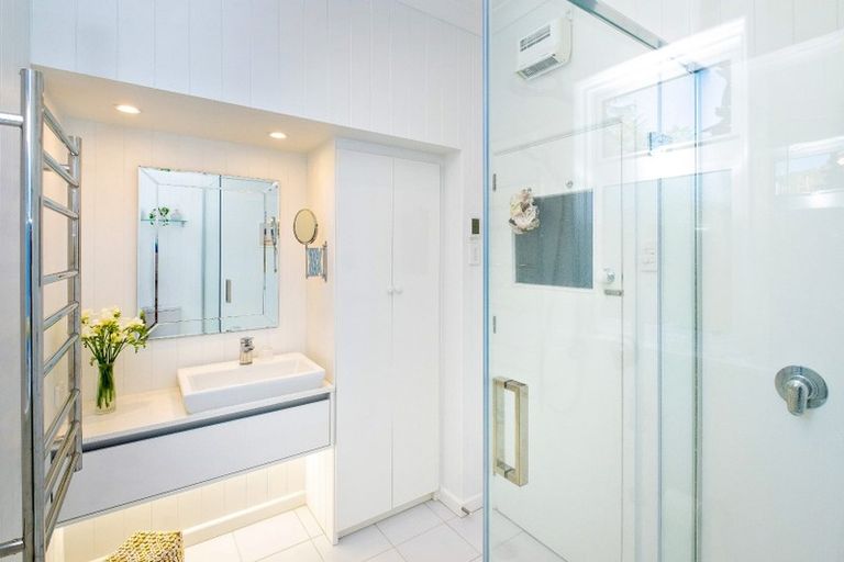 Photo of property in 26a Roslyn Road, Bluff Hill, Napier, 4110