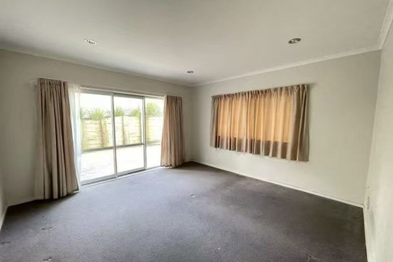 Photo of property in 26 Ayr Road, Pakuranga, Auckland, 2010