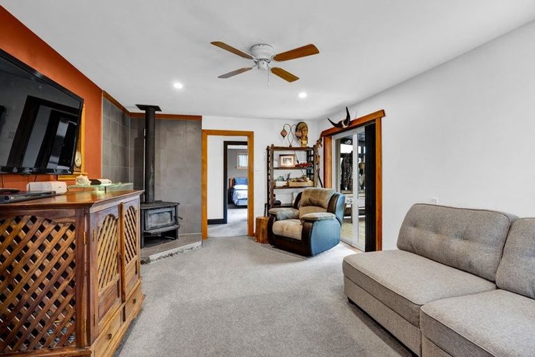 Photo of property in 43 Maire Street, Inglewood, 4330