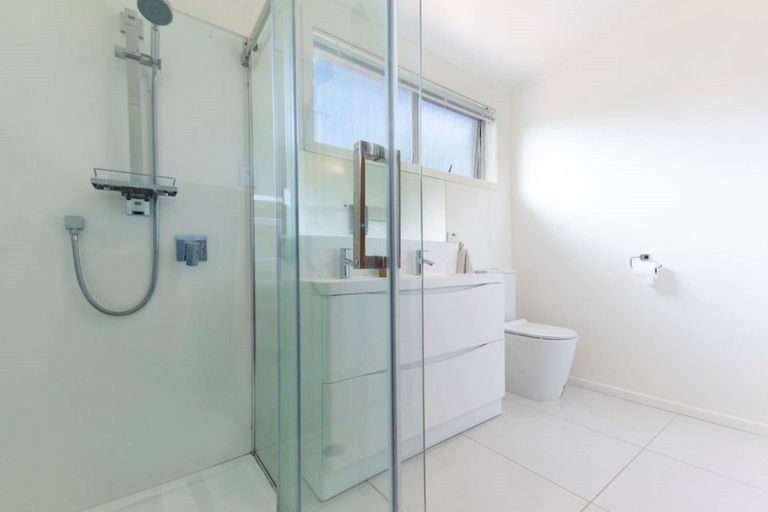 Photo of property in 108 Captain Scott Road, Glen Eden, Auckland, 0602