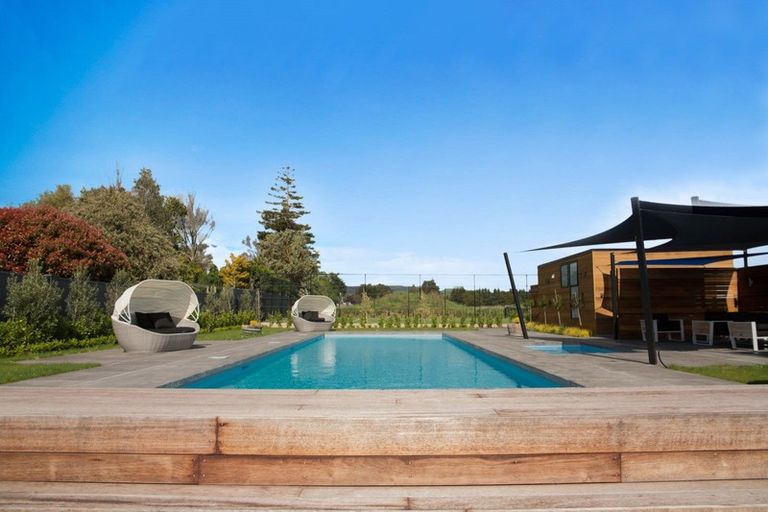 Photo of property in 39 Burgundy Drive, Martinborough, 5711