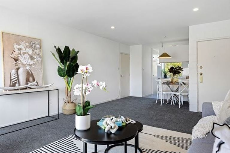 Photo of property in 5/107 Holly Road, St Albans, Christchurch, 8014