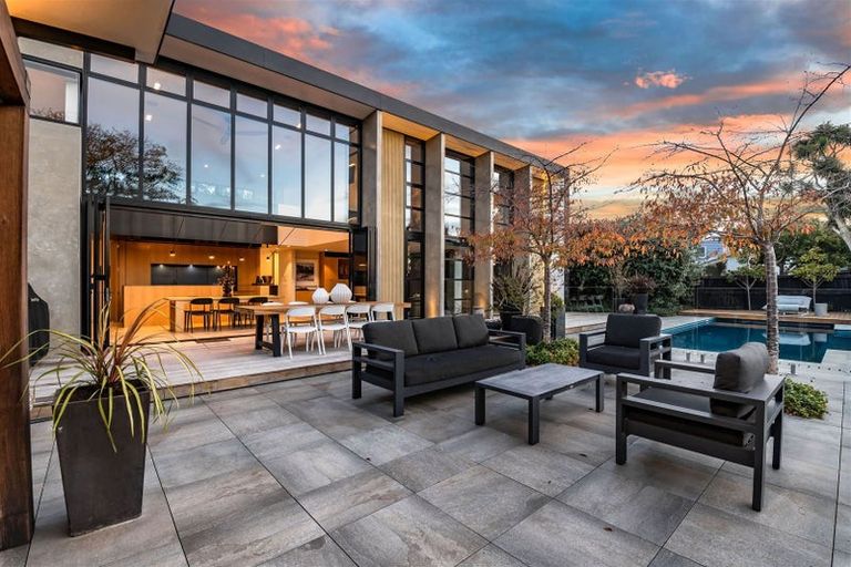 Photo of property in 9 Walnut Avenue, Strowan, Christchurch, 8052