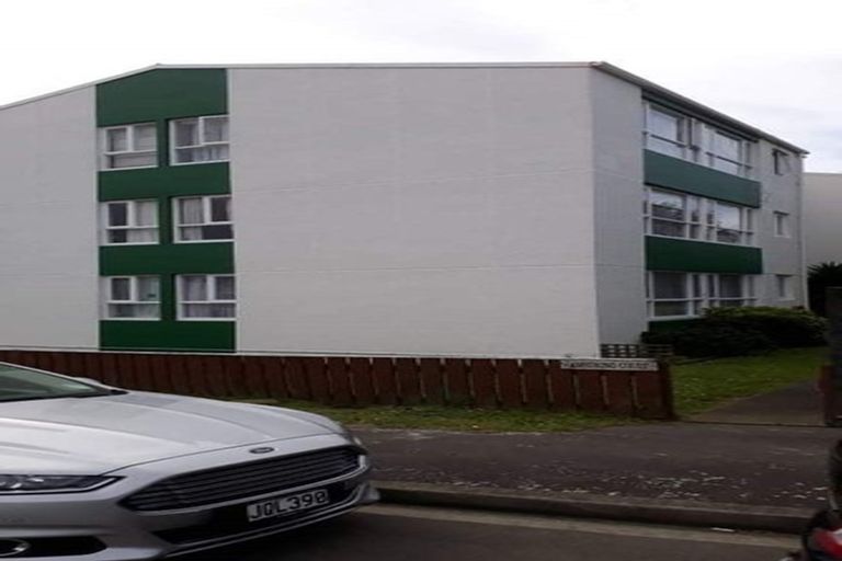 Photo of property in Armstrong Court, 12/12 Angus Avenue, Berhampore, Wellington, 6023