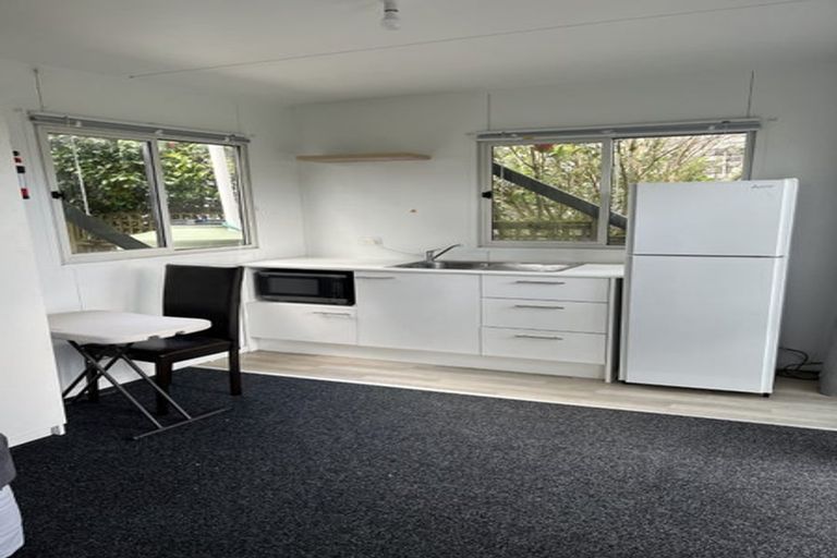 Photo of property in 11 Hinemoa Place, Snells Beach, 0920