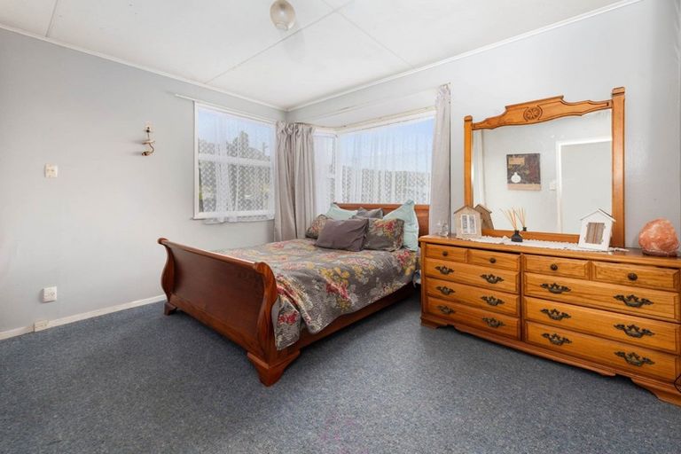Photo of property in 18 Fenruss Street, Fairy Springs, Rotorua, 3015