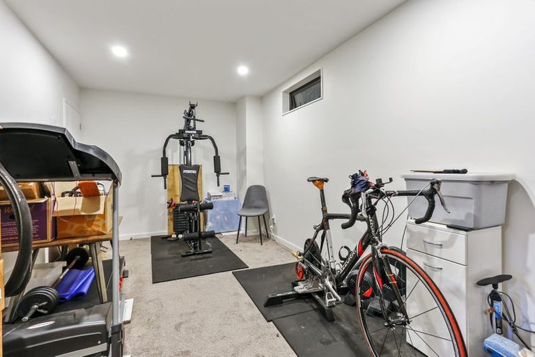 Photo of property in 74e Langana Avenue, Browns Bay, Auckland, 0630