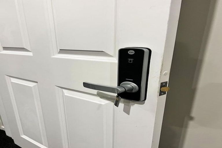 Photo of property in 290 Queen Elizabeth Ii Drive, Mairehau, Christchurch, 8052