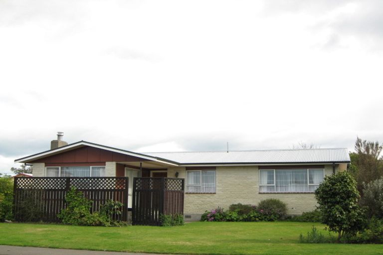 Photo of property in 16 Valerie Street, Clive, 4102