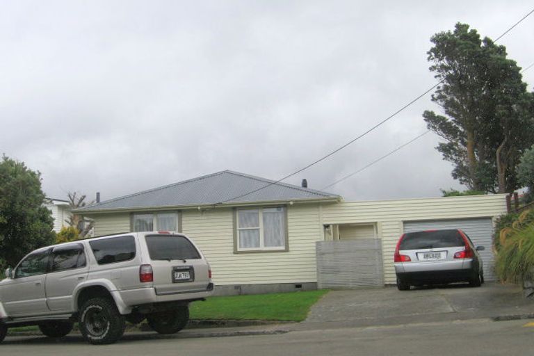 Photo of property in 12 Southgate Road, Southgate, Wellington, 6023