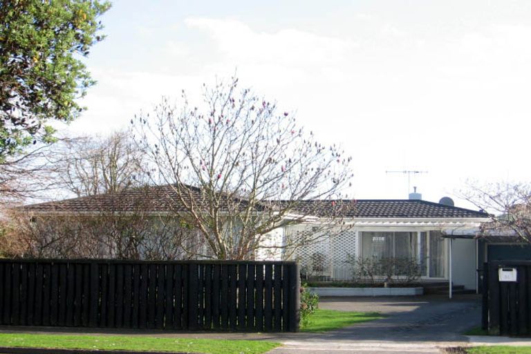 Photo of property in 63 College Street, Awapuni, Palmerston North, 4412