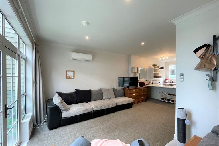 Photo of property in 42 Pipitea Street, Thorndon, Wellington, 6011