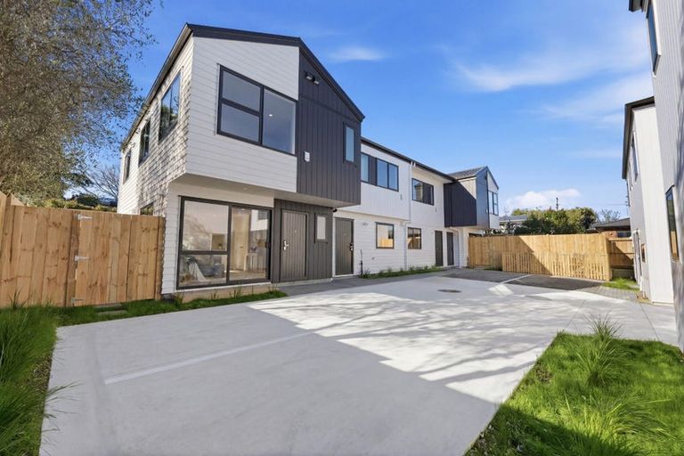 Photo of property in 3 Gill Avenue, Te Atatu Peninsula, Auckland, 0610