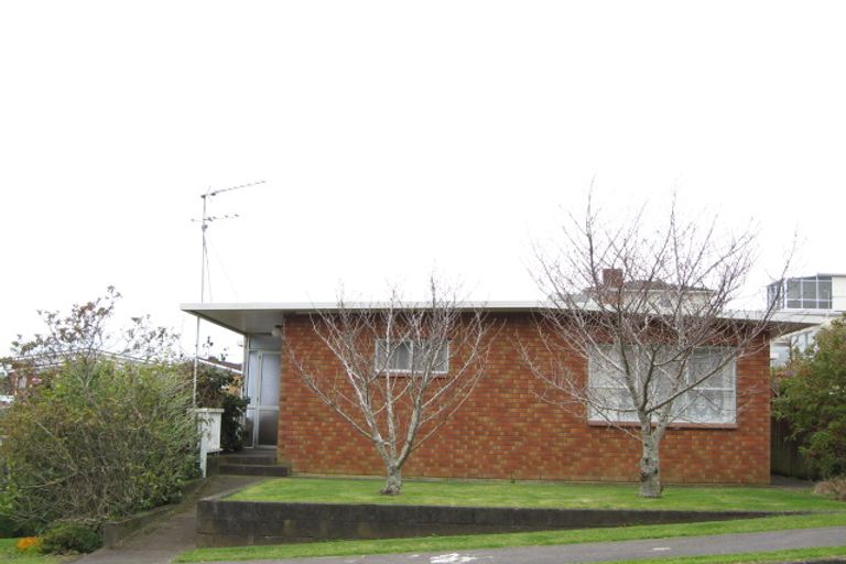 Photo of property in 53 Calvert Road, Lynmouth, New Plymouth, 4310