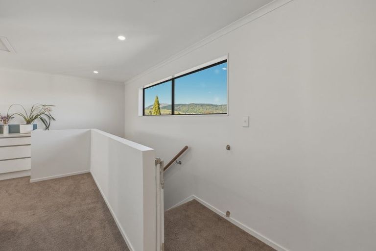 Photo of property in 20 Carroll Place, Owhata, Rotorua, 3010
