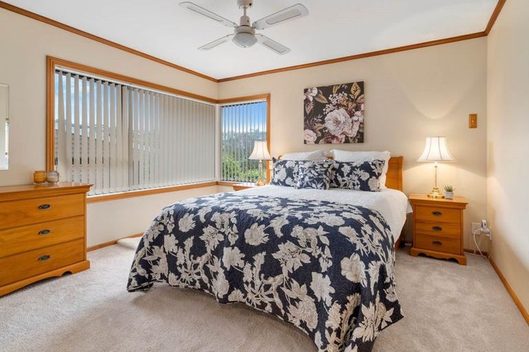 Photo of property in 19 Bayside Drive, Browns Bay, Auckland, 0630