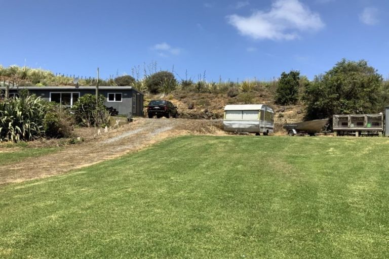 Photo of property in 173a Te Mahoe Road, Mokau, 4376