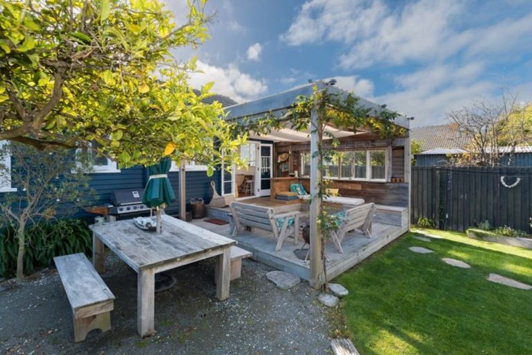 Photo of property in 41 Falcon Street, New Brighton, Christchurch, 8061