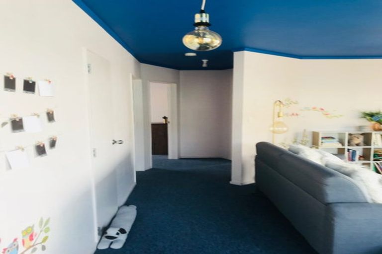 Photo of property in 109 Woodglen Road, Glen Eden, Auckland, 0602