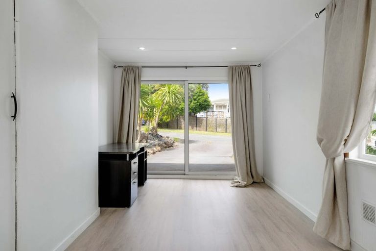 Photo of property in 4 Brough Road, Manurewa East, Auckland, 2102