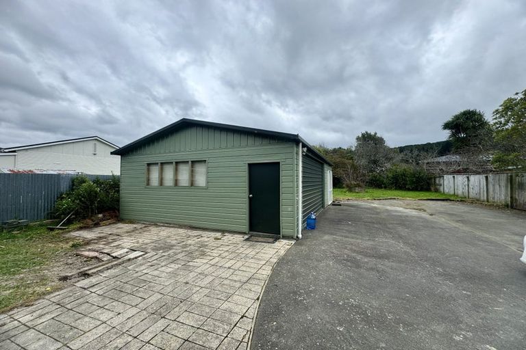 Photo of property in 88 Main Road, Wainuiomata, Lower Hutt, 5014