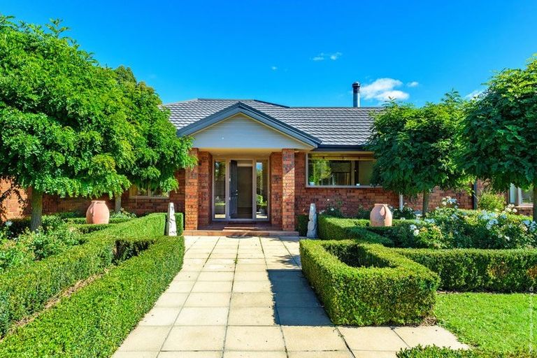 Photo of property in 827 Sandy Knolls Road, West Melton, Christchurch, 7675